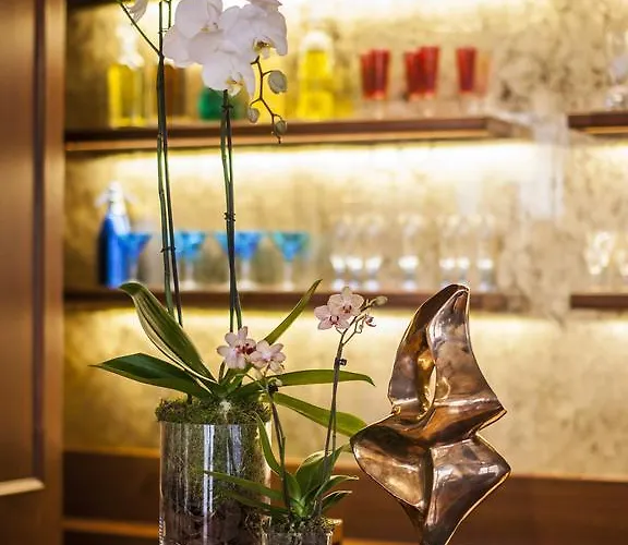 Grand And - Ricci Collection