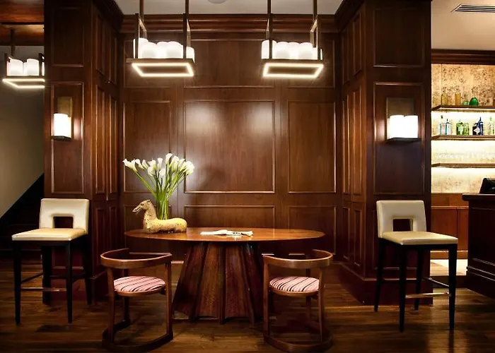 Grand And - Ricci Collection