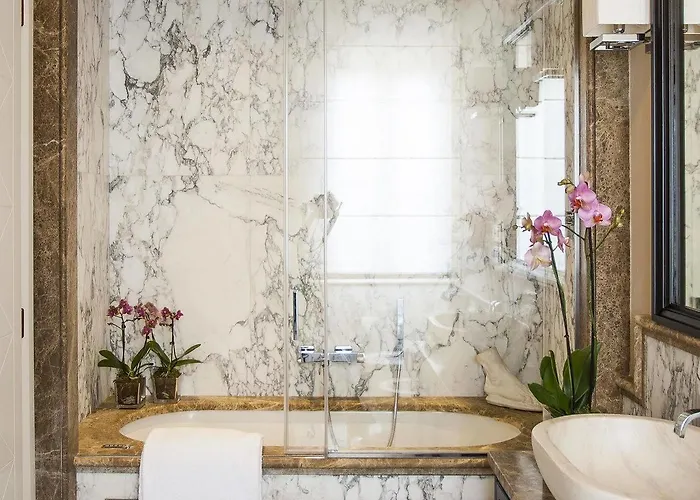 Grand And - Ricci Collection Отель Флоренция